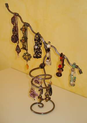 Présentoir bijoux petit fer forgé